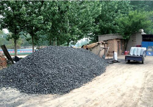 郑州一区域空气污染严重 华体会世界杯(中国)科技有限公司冒黑烟扬尘漫天